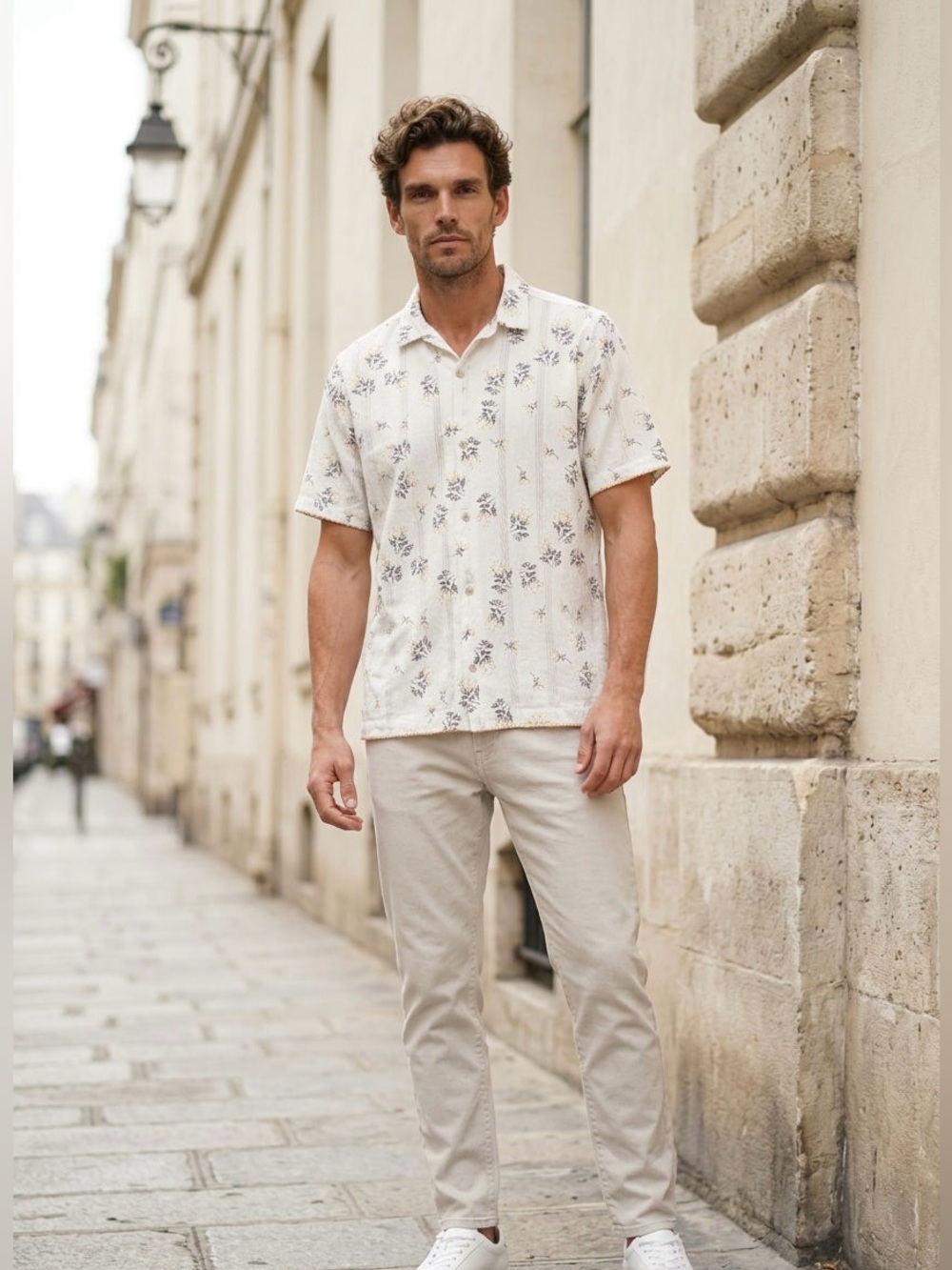 Zara Maui Floral Dobby Button Up Shirt Embroidered Short Sleeve Coastal Summer L